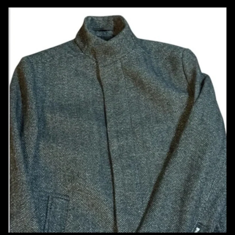 H&M Mens Wool Trench Coat Size 40R Gray Houndstooth Zip Snap Pockets Mock Neck